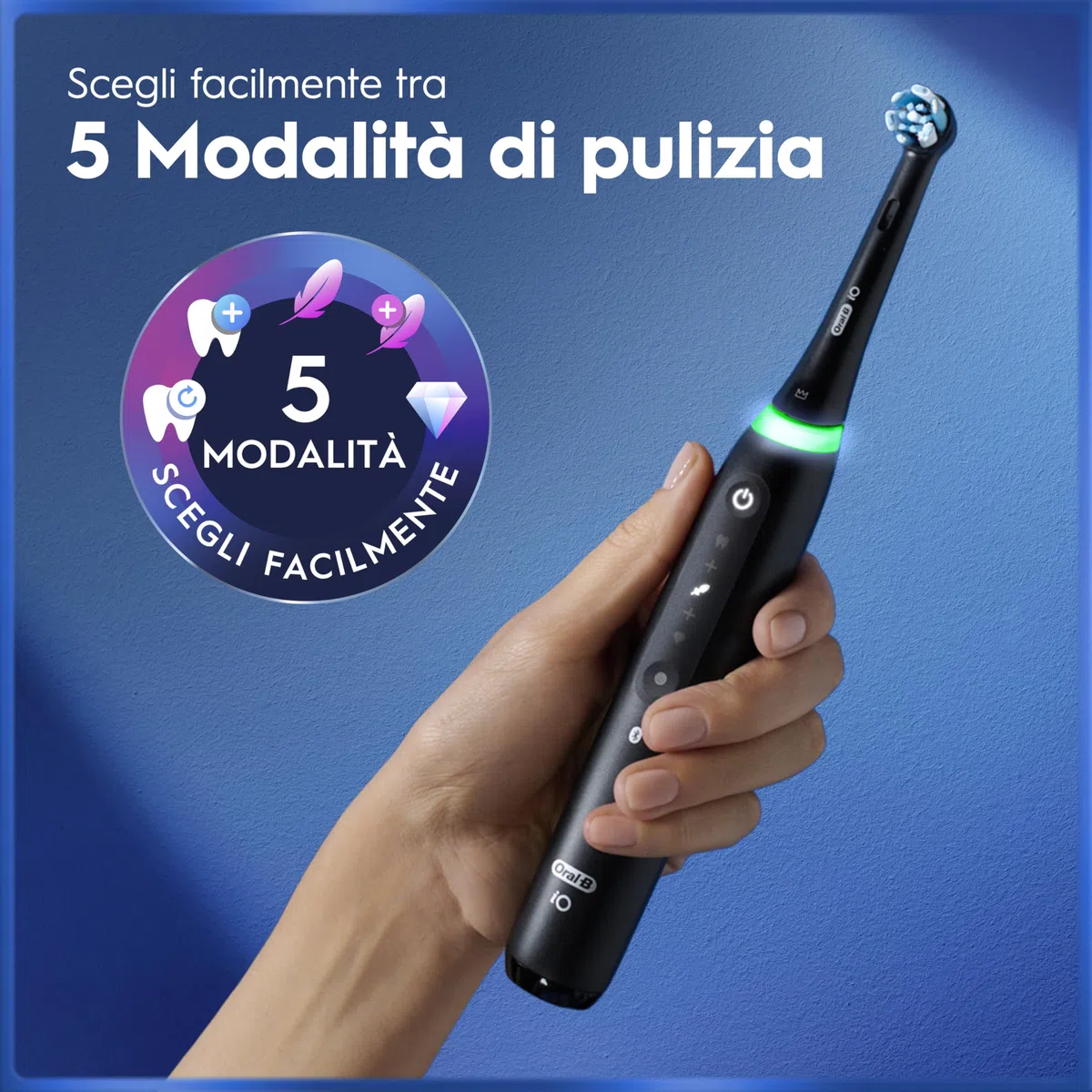 Oral-B iO 5, 2 Spazzolini Elettrici, 2 Testina Ricambio, Custodia, Bianco e Nero - 2 Testine di Ricambio per Spazzolino Elettrico, Ricaricabile, Custodia, Sensore di Pressione, Pulizia Denti