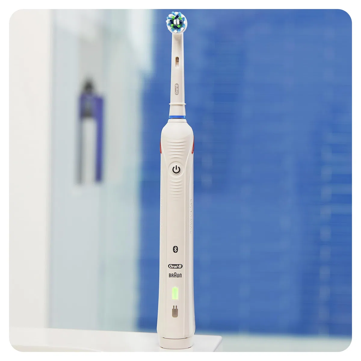 Oral-B Spazzolino Elettrico Ricaricabile Smart 4 4500 Nero, 2 Testine, 1 Custodia da viaggio, 1 Spazzolino +1 Dentifricio Pro-Expert Pulizia Profonda