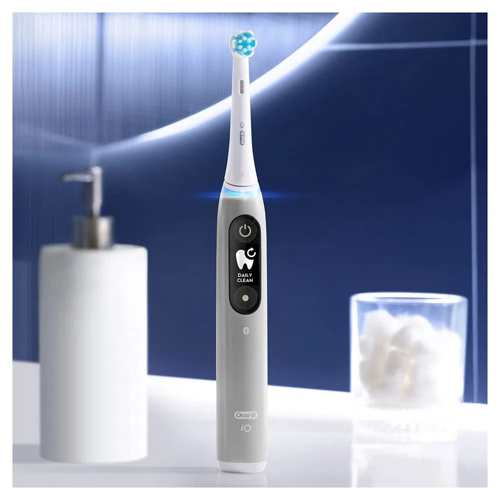 Oral-B iO Series 6 Spazzolino Elettrico Spazzolino Elettrico, 5 Modalità di Pulizia Dentale, Tecnologia Magnetica, Display & Custodia Da Viaggio, Regalo Uomo/Donna, Progettato da Marrone, Grigio Opale